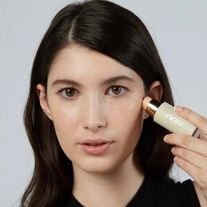 OGEE POPLAR 0.10C Sculpted Complexion Foundation NEW UNUSED BOXED